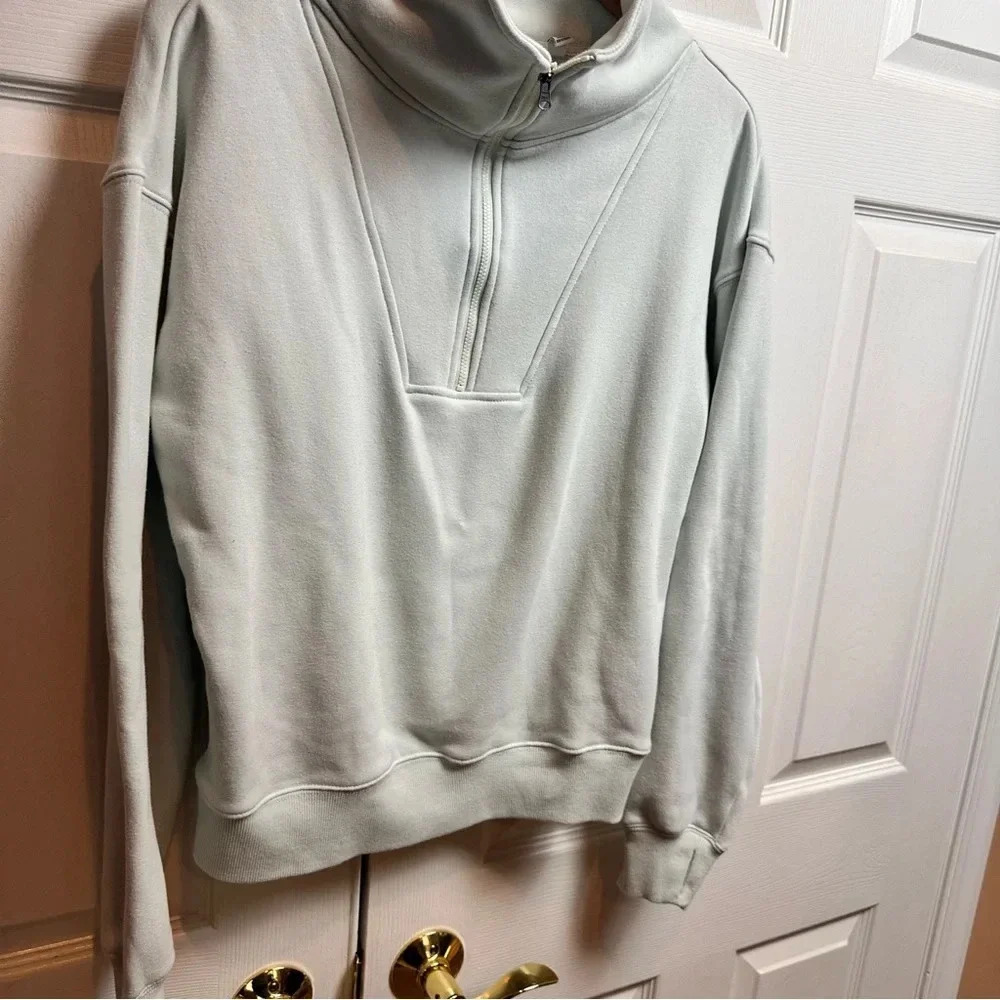 Earth Yoga 1/4 Zip‎ Sweatshirt. Soft Mint - Picture 3 of 10